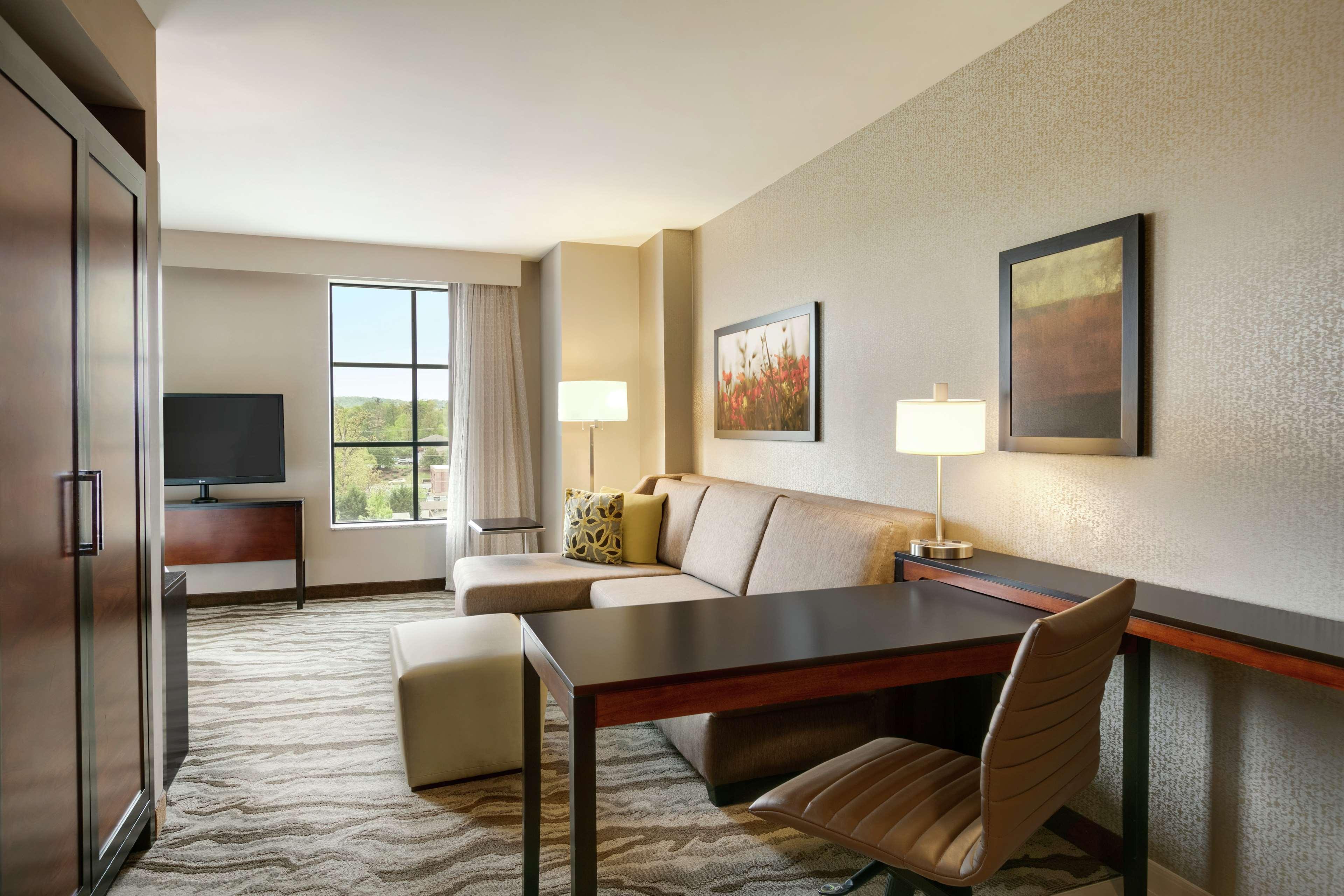 Embassy Suites Chattanooga Hamilton Place Bagian luar foto