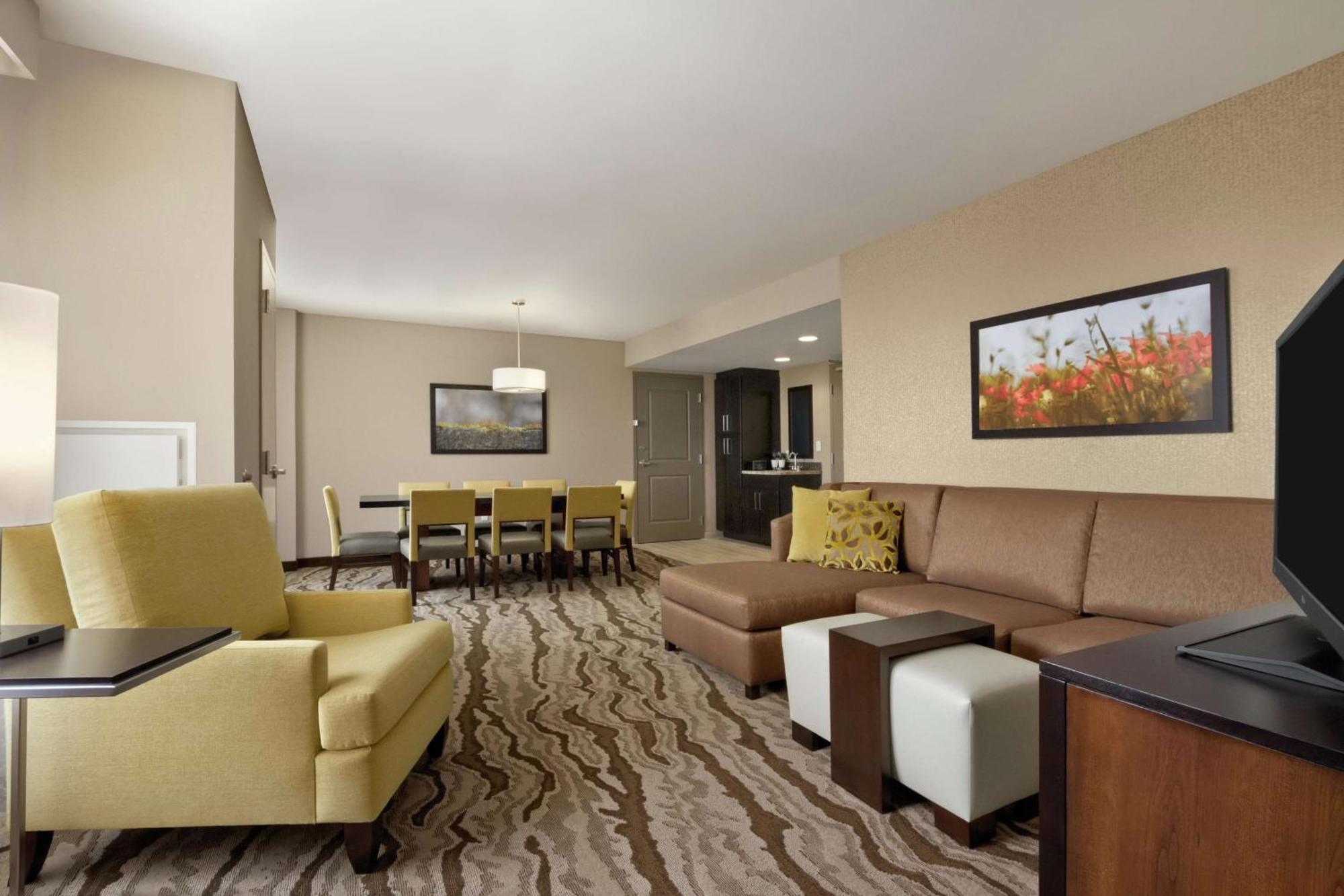 Embassy Suites Chattanooga Hamilton Place Bagian luar foto