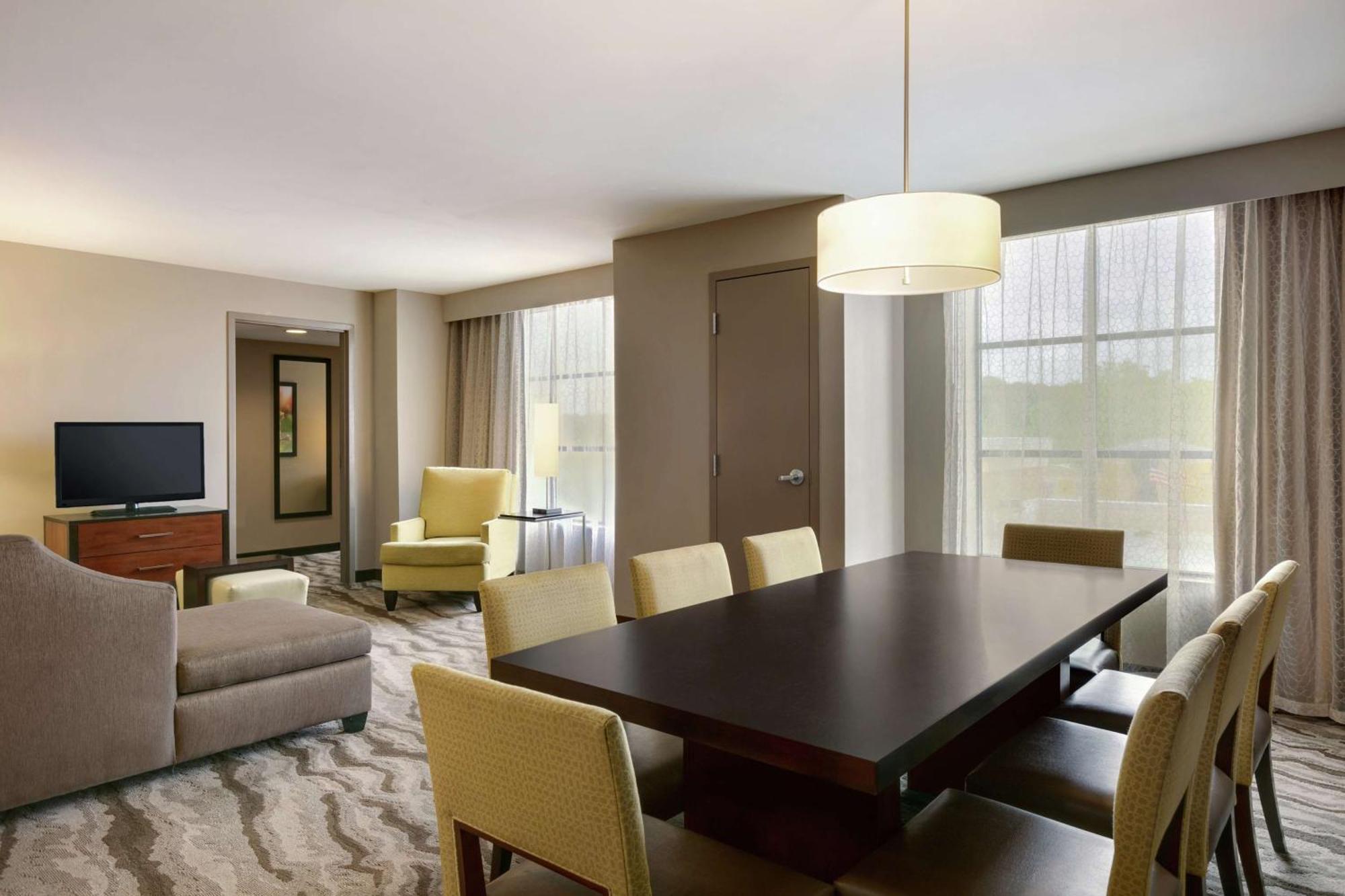 Embassy Suites Chattanooga Hamilton Place Bagian luar foto