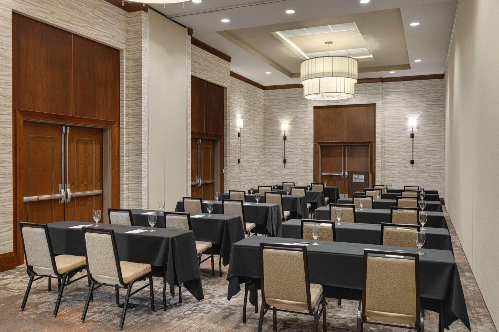 Embassy Suites Chattanooga Hamilton Place Bagian luar foto