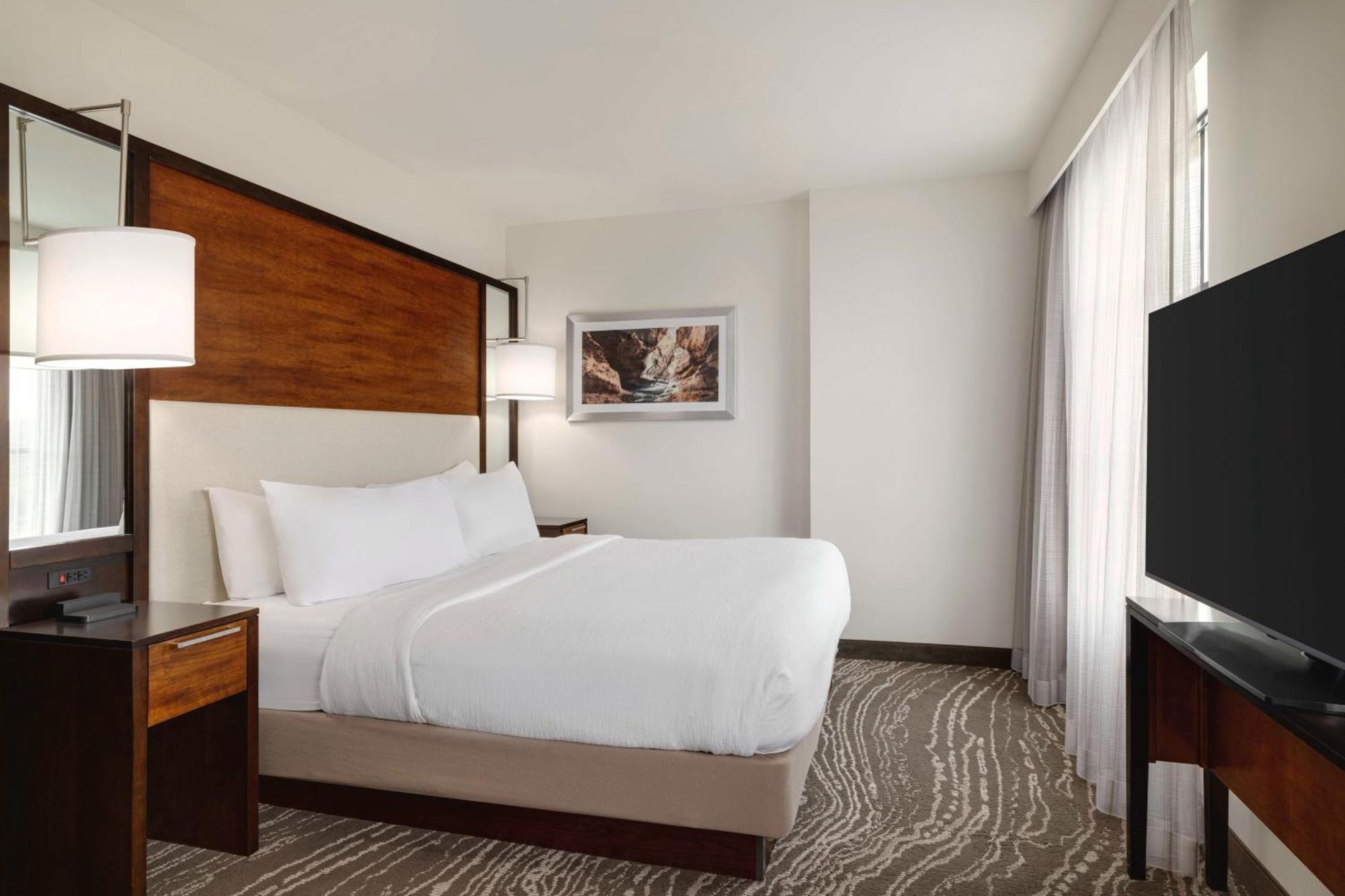 Embassy Suites Chattanooga Hamilton Place Bagian luar foto