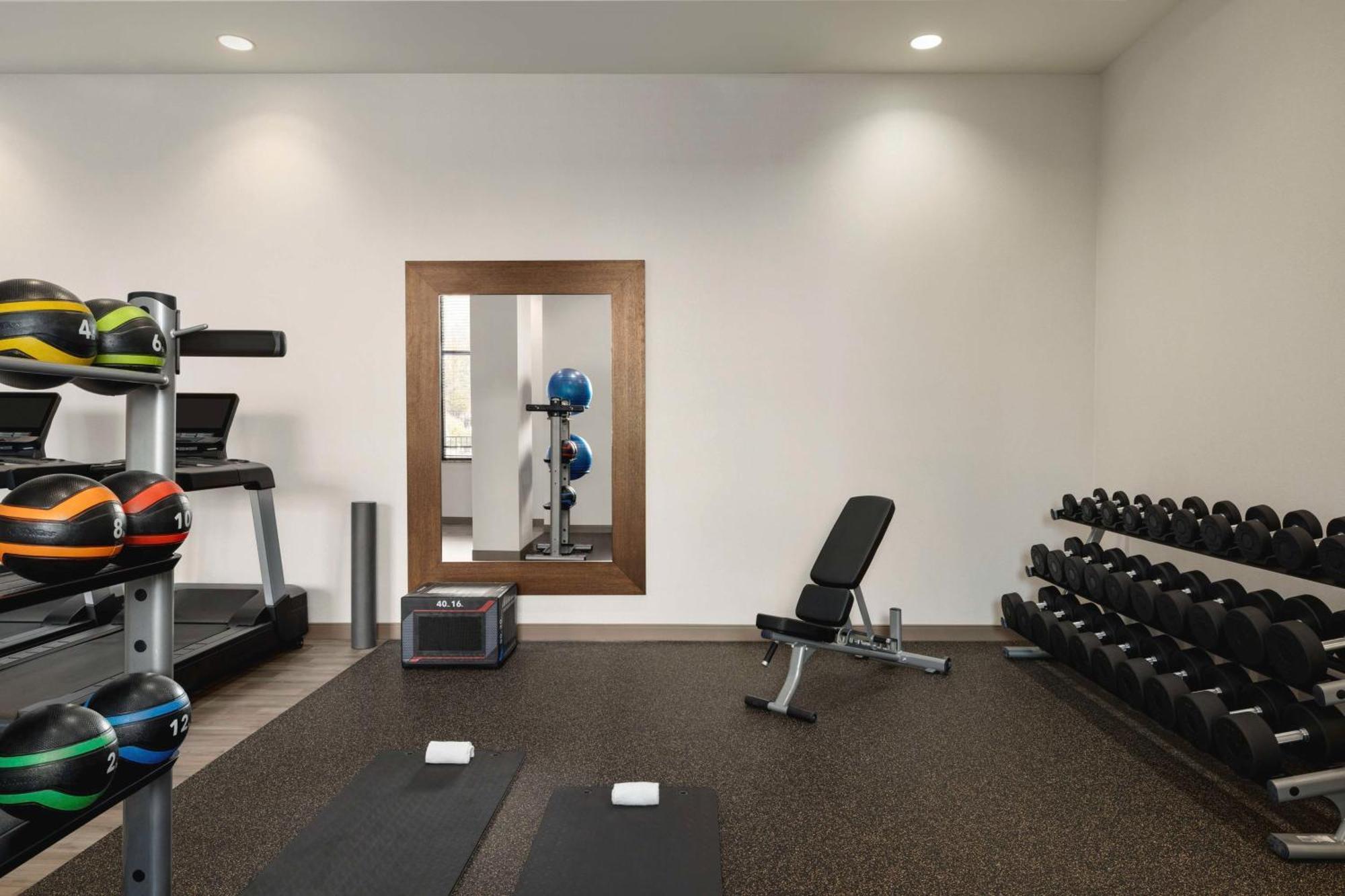 Embassy Suites Chattanooga Hamilton Place Bagian luar foto